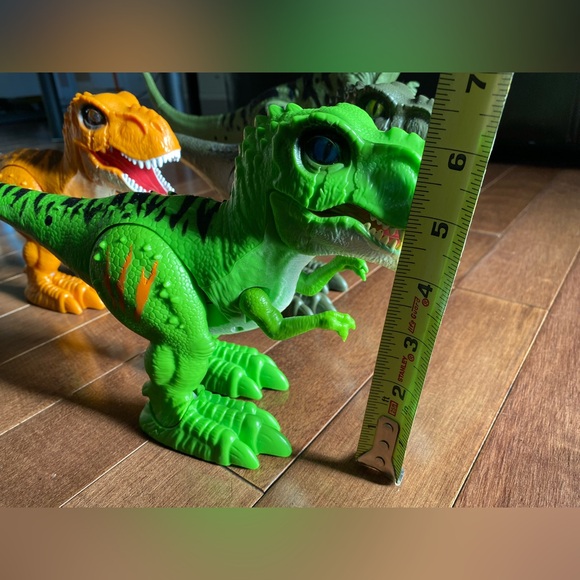 ZURU Robo Alive T-Rex Walking Robotic Dinosaurs w/ Sound & Movement Lot of 3 +1 - Picture 6 of 9